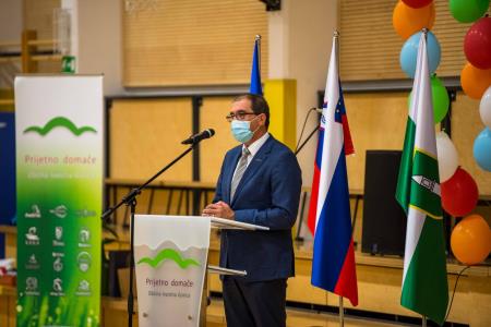 Prireditev – Pozdravljena OSNOVNA ŠOLA ZAGRADEC 44